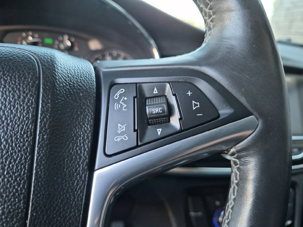 Used 2018 Buick Encore Essence AWD/4WD image 22
