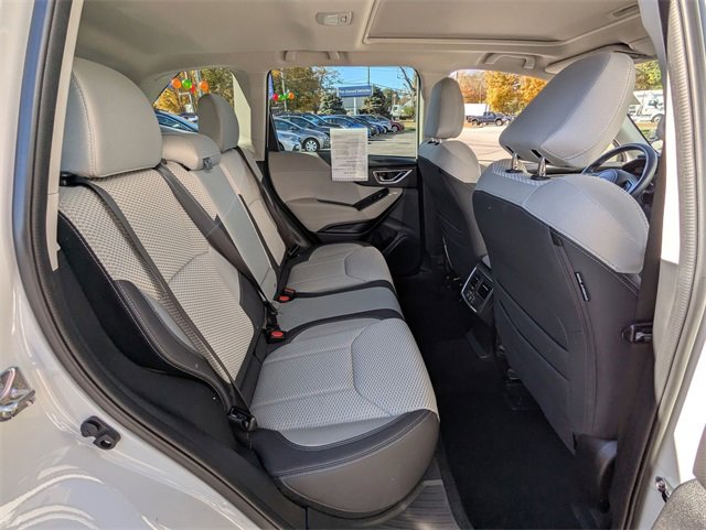 Used 2022 Subaru Forester Premium image 23