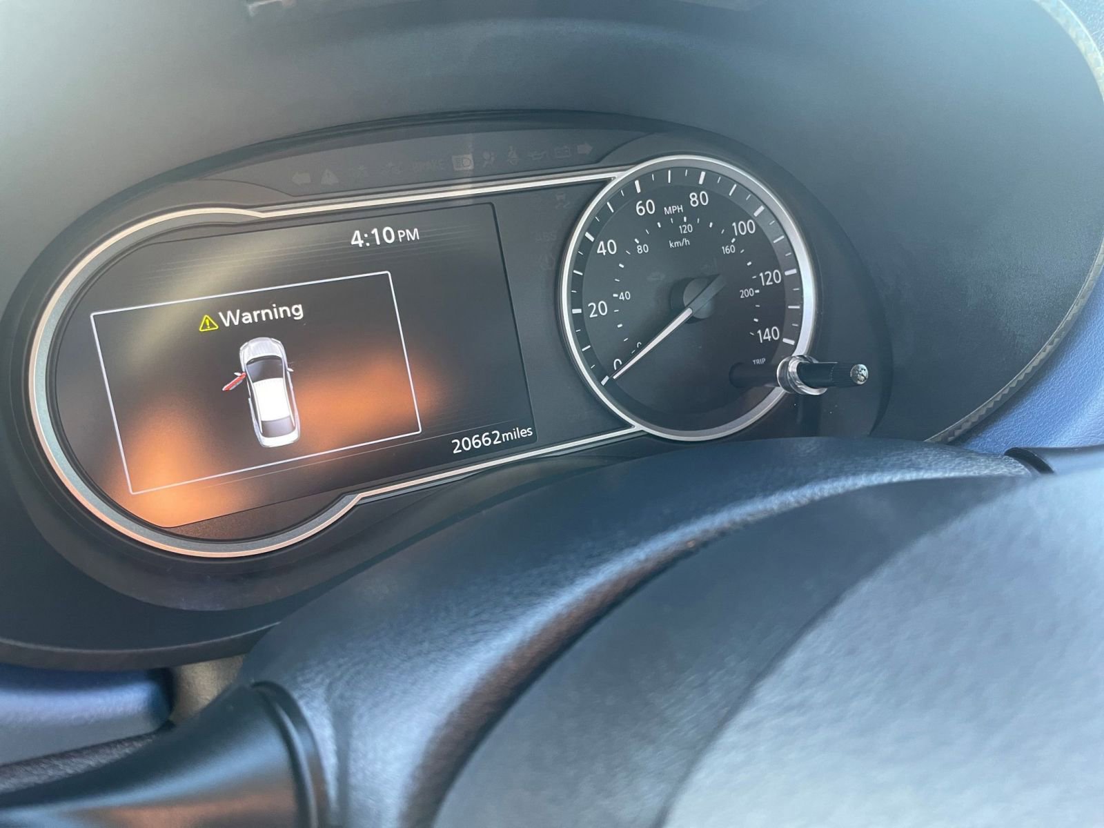 Used 2025 Nissan Versa SV image 39