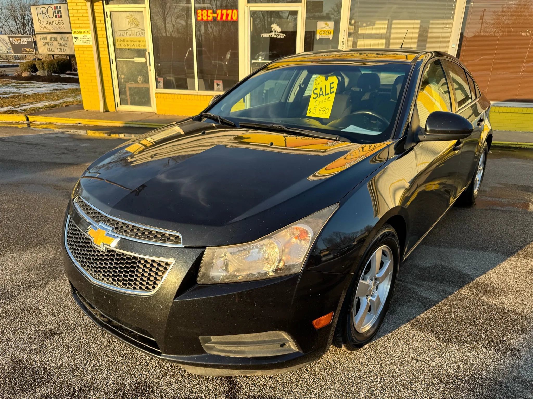 Used 2014 Chevrolet Cruze LT image 2