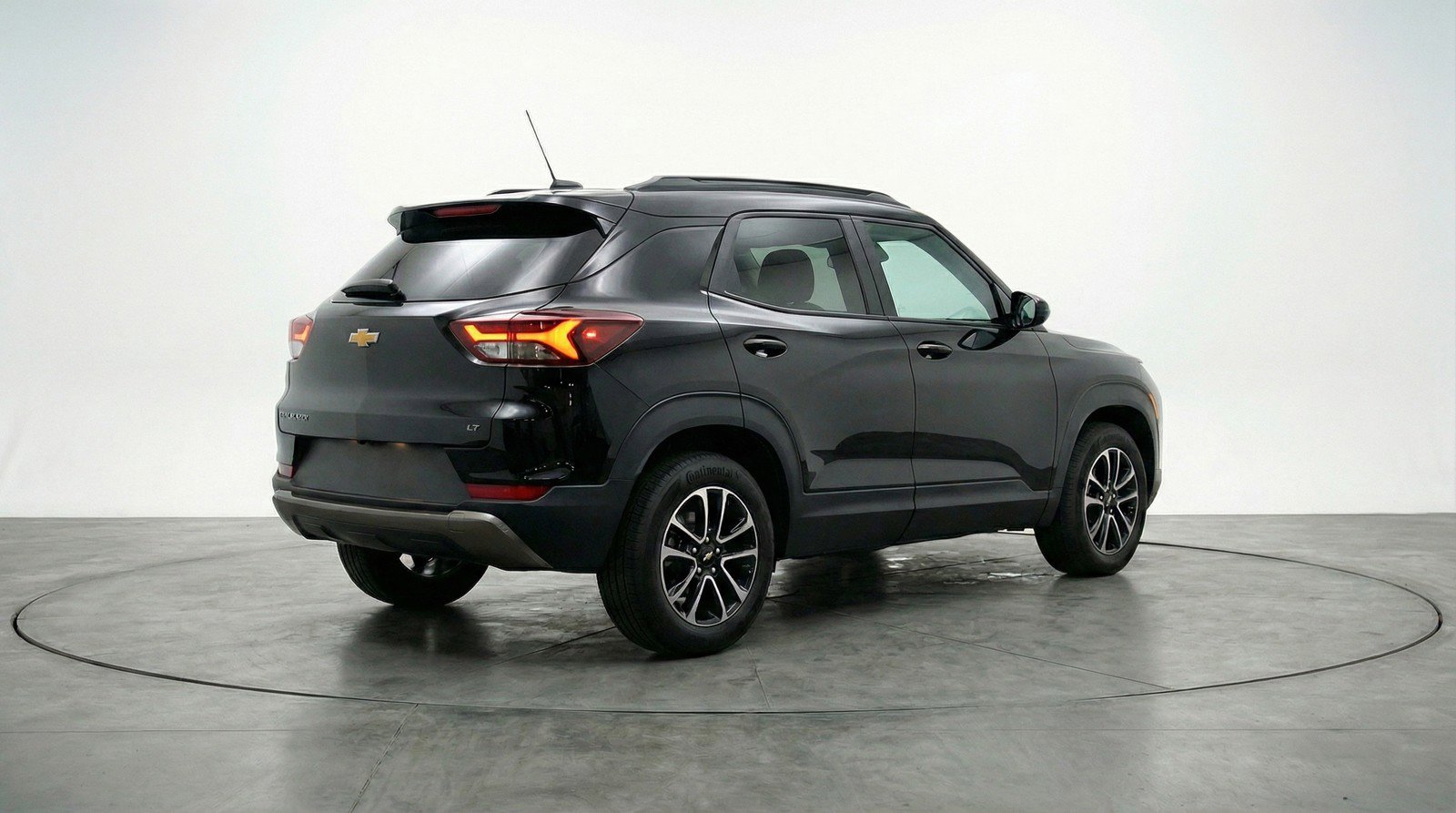 Used 2025 Chevrolet TrailBlazer LT image 9