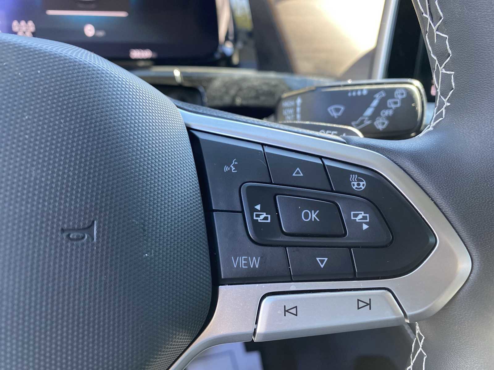 Used 2024 Volkswagen Atlas SE w/ Black Wheel Package image 20