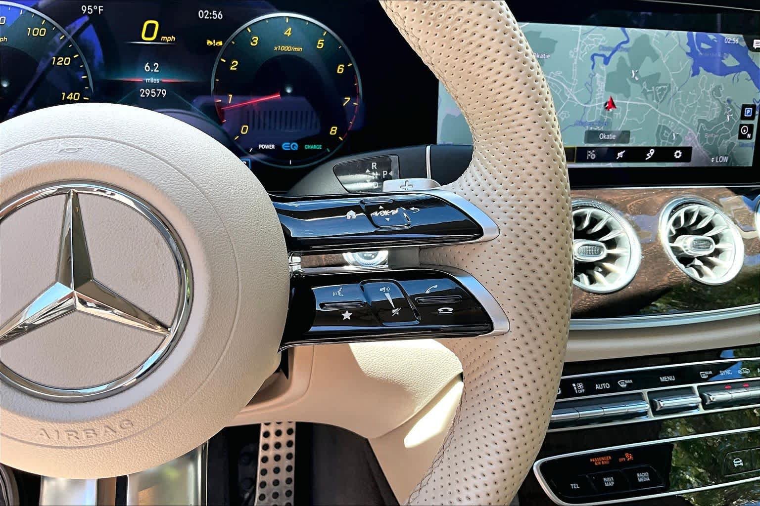 Used 2023 Mercedes-Benz E 450 4MATIC Cabriolet image 21