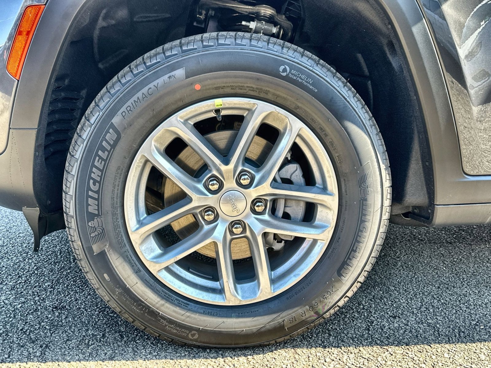 New 2025 Jeep Grand Cherokee Laredo X w/ Luxury Tech Group I image 12