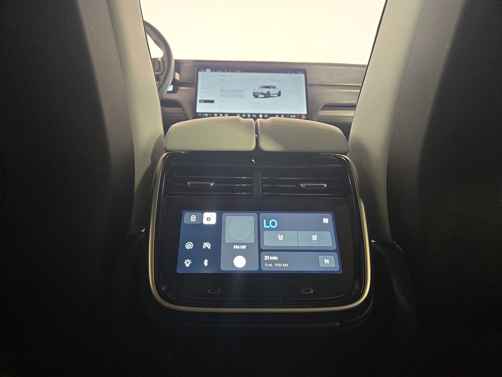 Used 2023 Rivian R1T Adventure image 28