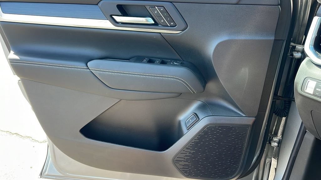 New 2026 GMC Terrain Elevation w/ Elevation Premium Package FWD image 23