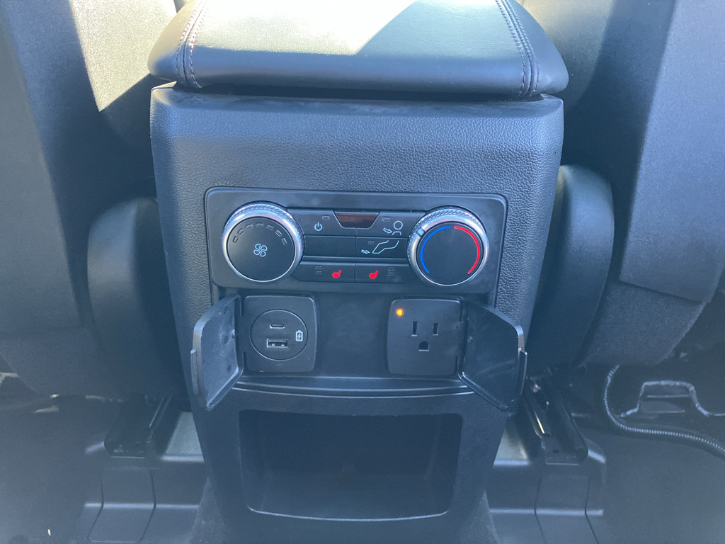 Used 2020 Ford Explorer Platinum w/ Premium Technology Package image 33