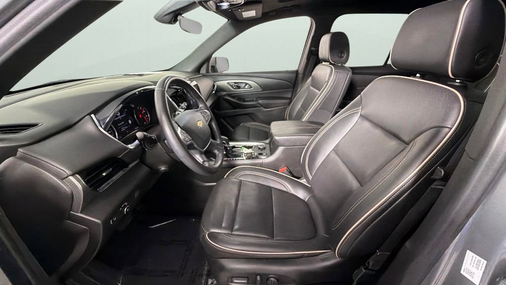 Certified 2023 Chevrolet Traverse Premier FWD image 17