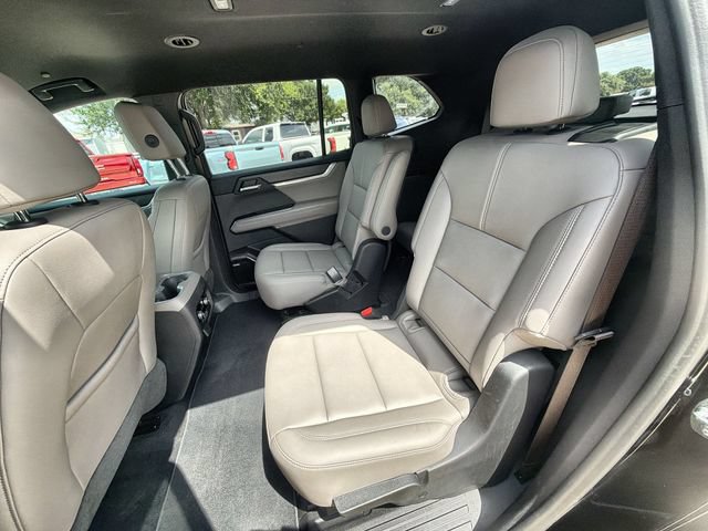 Used 2026 GMC Acadia Elevation w/ Elevation Premium Package FWD image 24