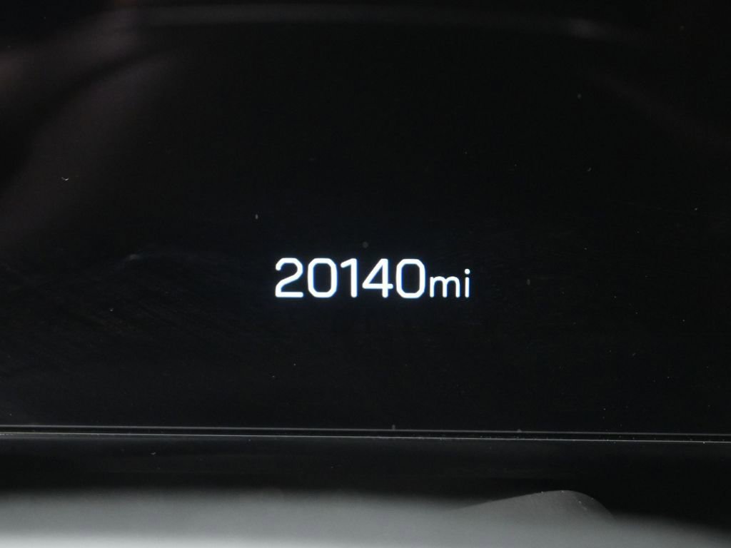 Used 2025 GMC Yukon Denali image 33