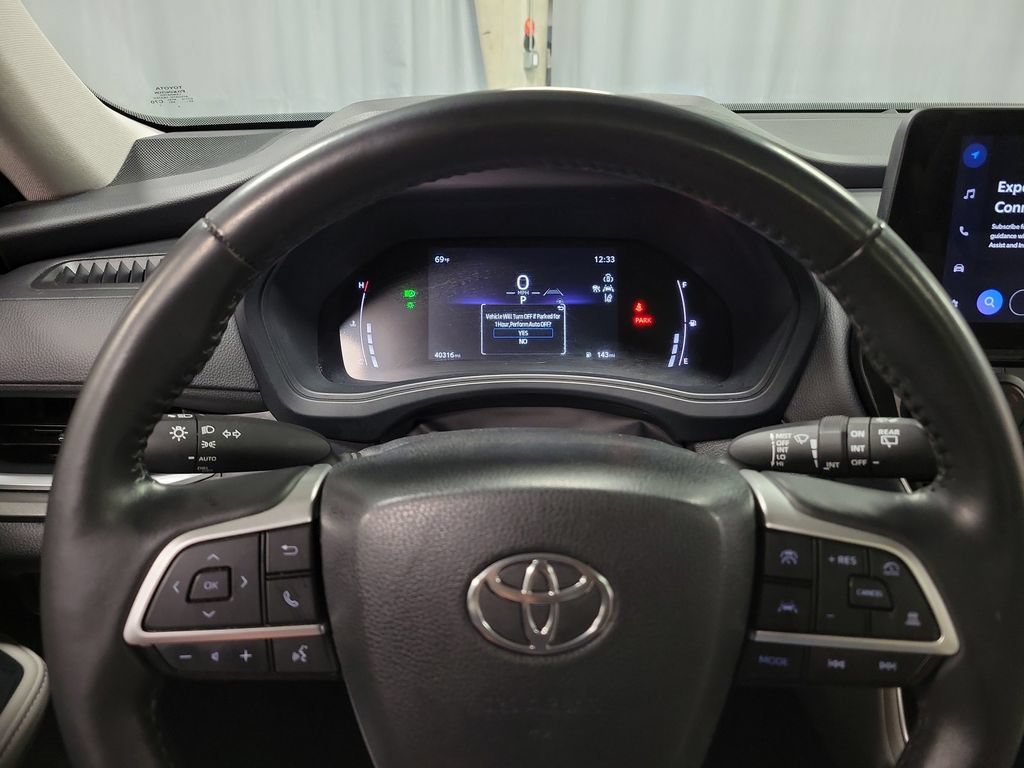 Used 2024 Toyota Grand Highlander AWD image 15