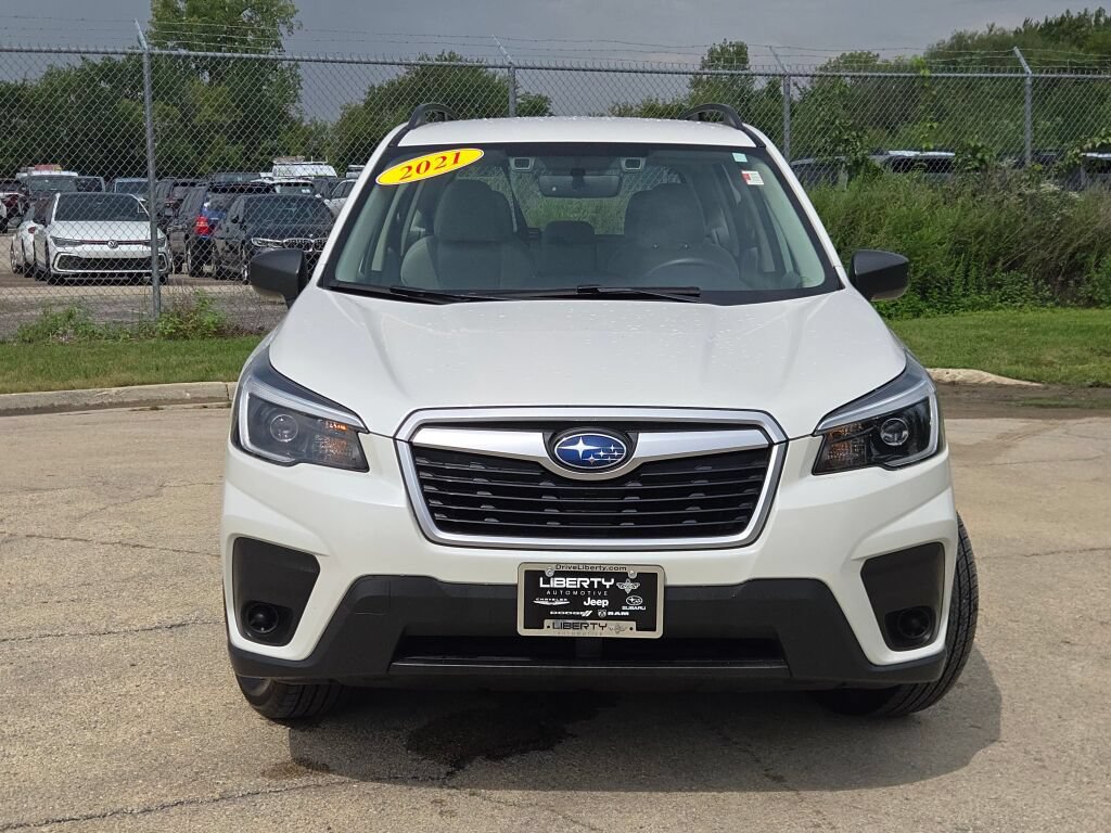 Used 2021 Subaru Forester AWD/4WD image 5