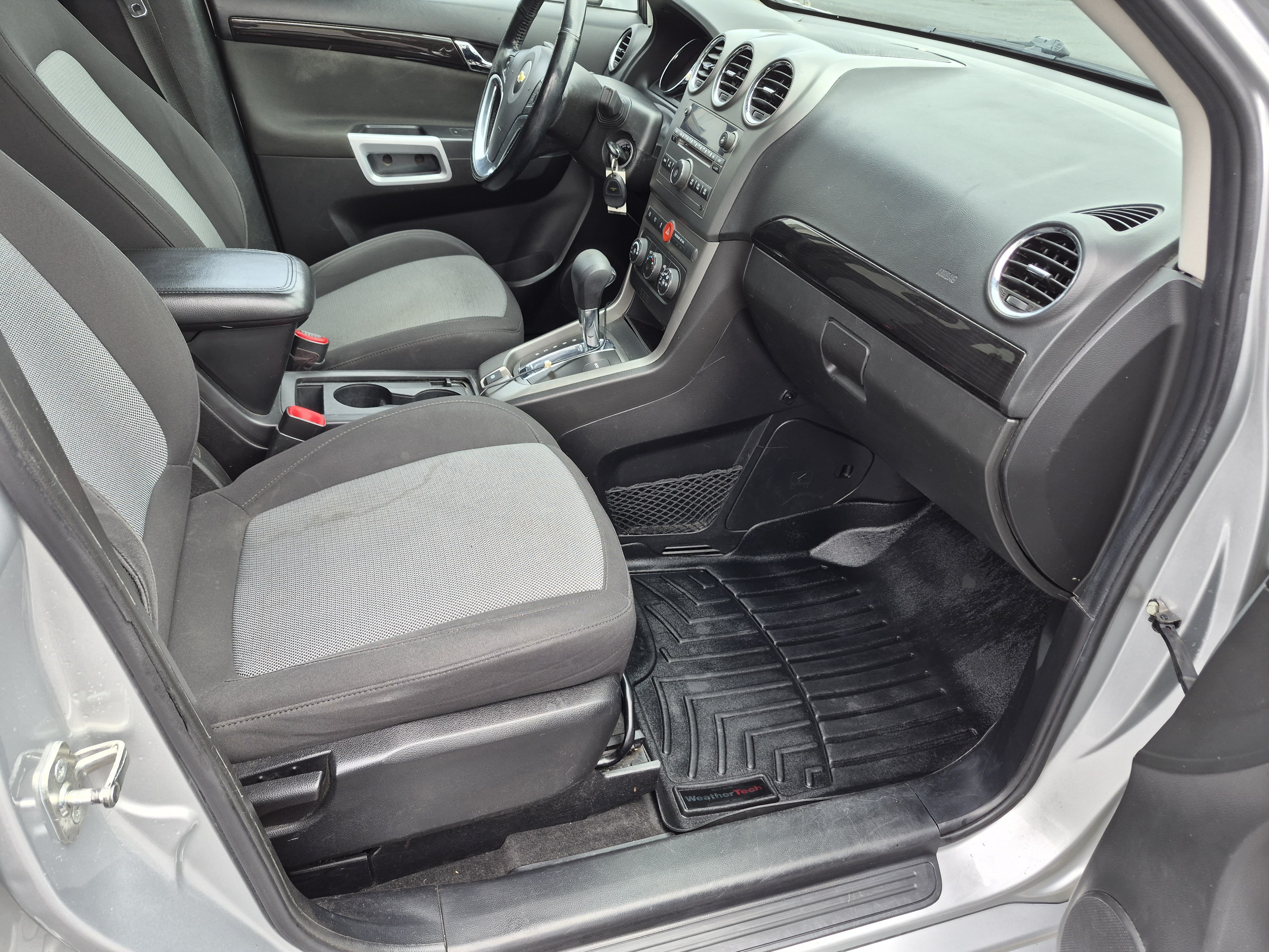 Used 2014 Chevrolet Captiva Sport LT FWD image 22