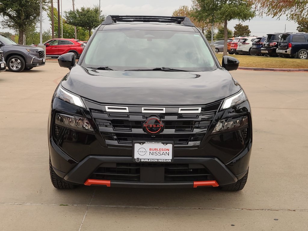 Certified 2025 Nissan Rogue SV AWD/4WD image 6