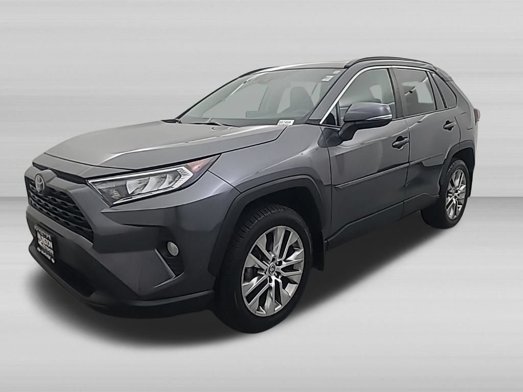 Used 2021 Toyota RAV4 XLE Premium AWD/4WD image 8