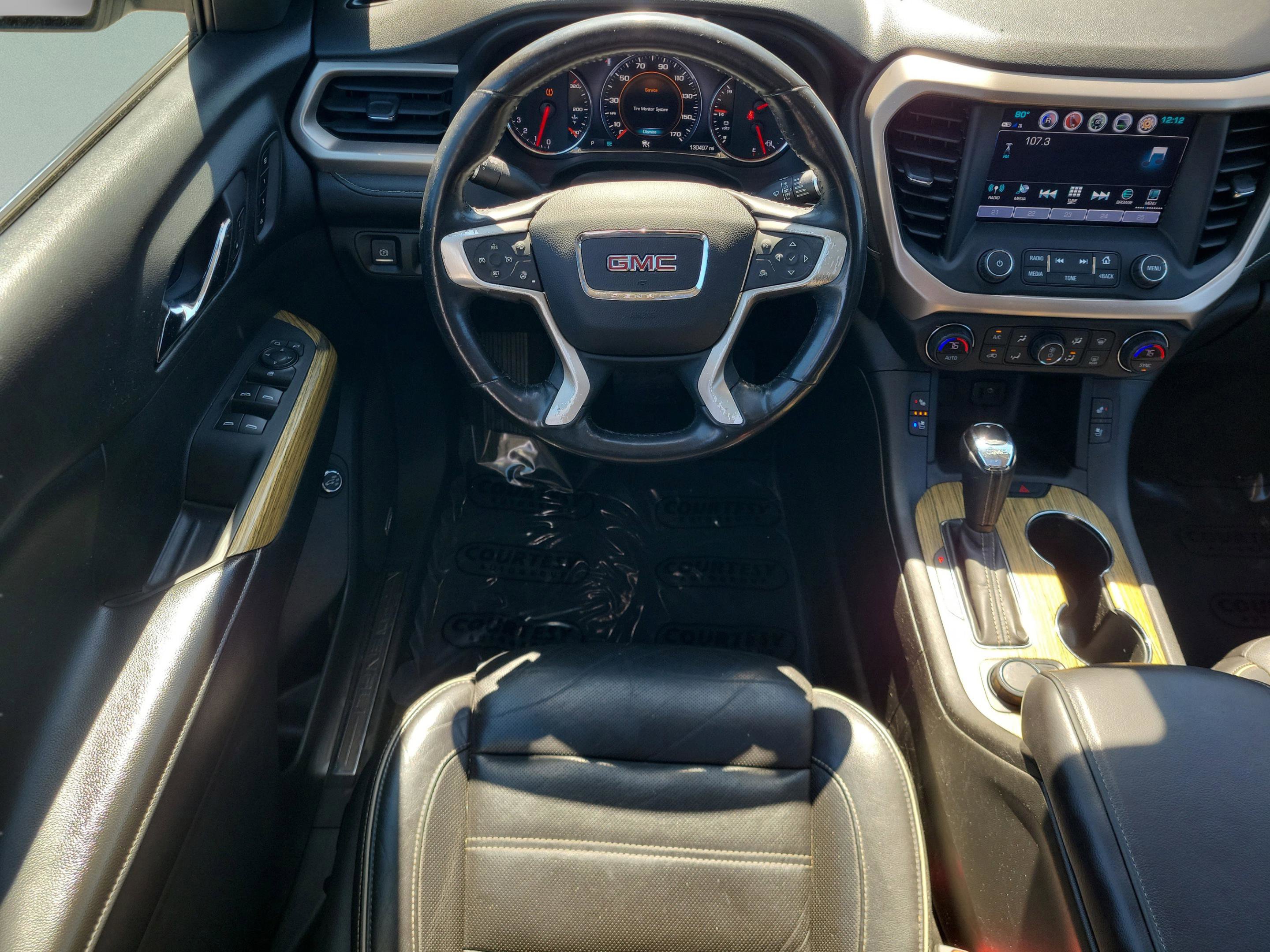 Used 2018 GMC Acadia Denali w/ Technology Package FWD image 16