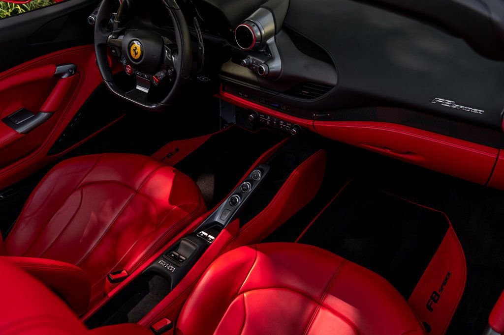 Used 2022 Ferrari F8 Tributo image 22