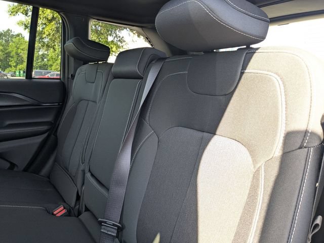 New 2026 Jeep Grand Cherokee Laredo RWD image 25