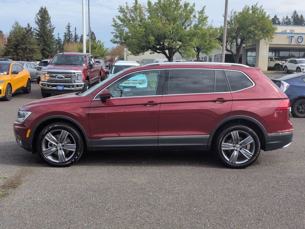 Used 2020 Volkswagen Tiguan SEL w/ 3rd Row Seat Package AWD/4WD image 2