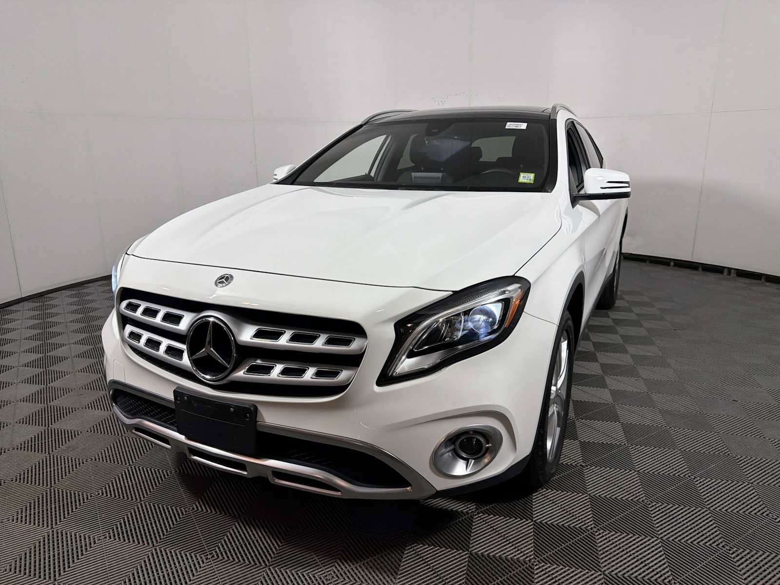 Used 2020 Mercedes-Benz GLA 250 4MATIC image 3