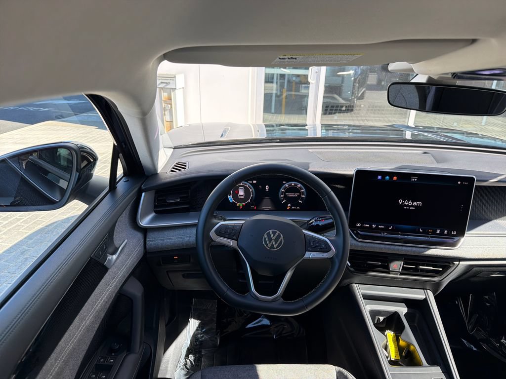Certified 2025 Volkswagen Tiguan S AWD/4WD image 15