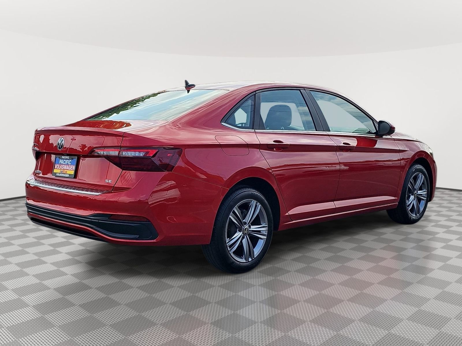 Used 2024 Volkswagen Jetta SE w/ Panoramic Sunroof Package FWD image 5