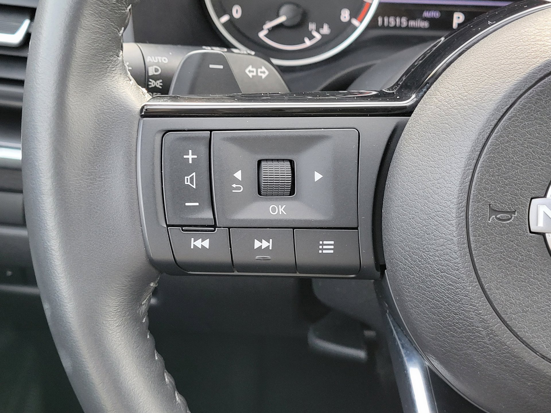 Certified 2023 Nissan Rogue SV w/ SV Premium B Package image 24