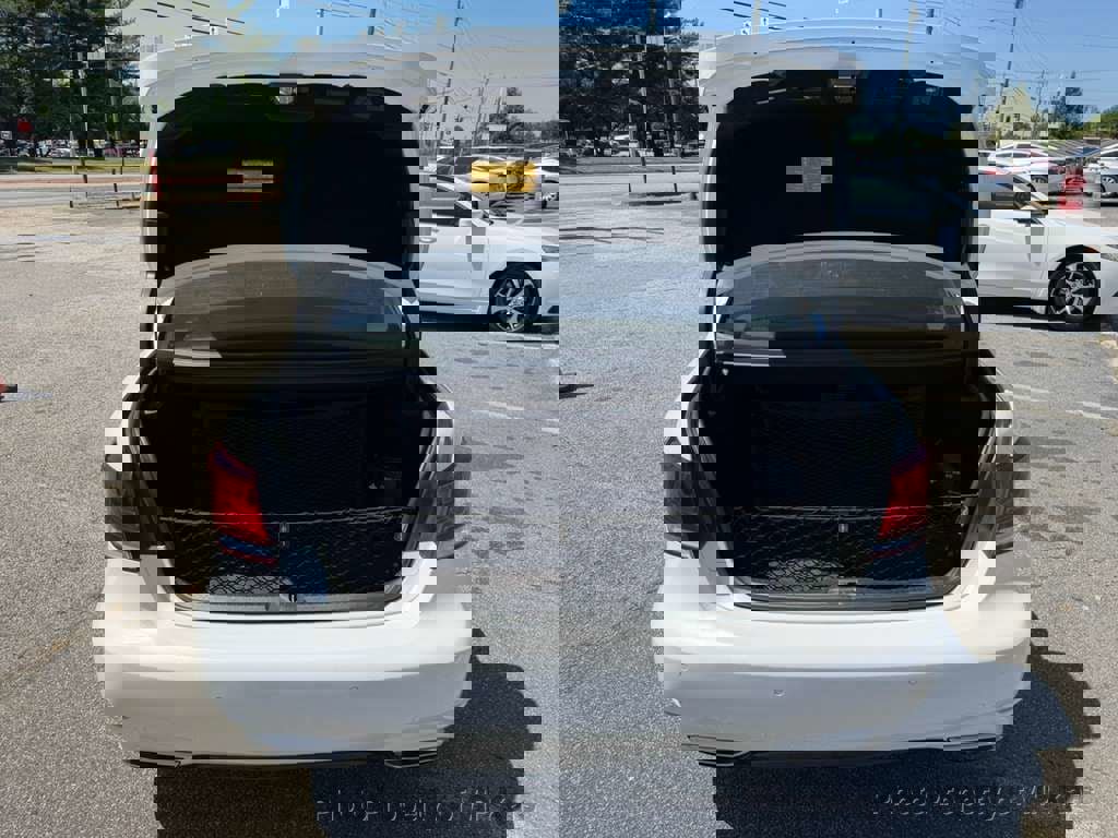 Used 2013 Lexus LS 460 w/ Comfort Pkg RWD image 21