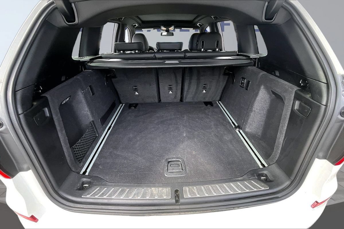 Used 2019 BMW X3 xDrive30i w/ Driving Assistance Package AWD/4WD image 26