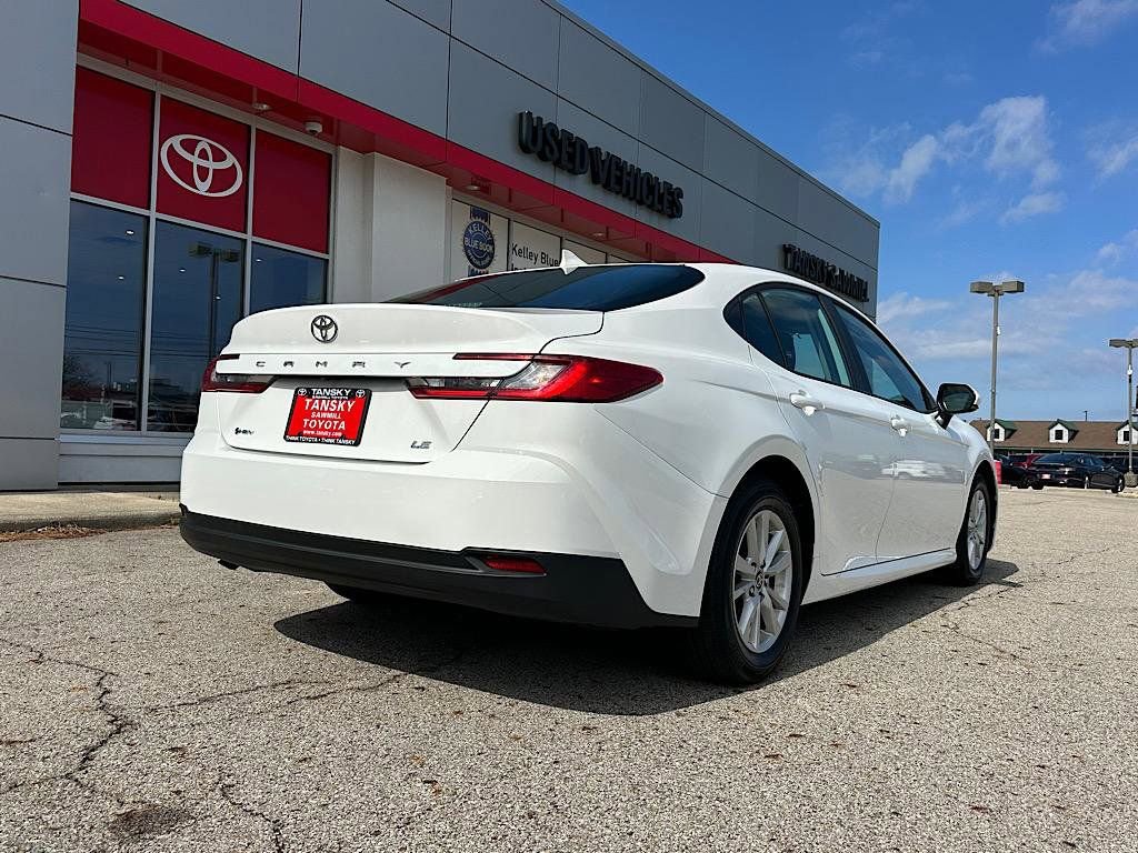 Certified 2025 Toyota Camry LE image 5