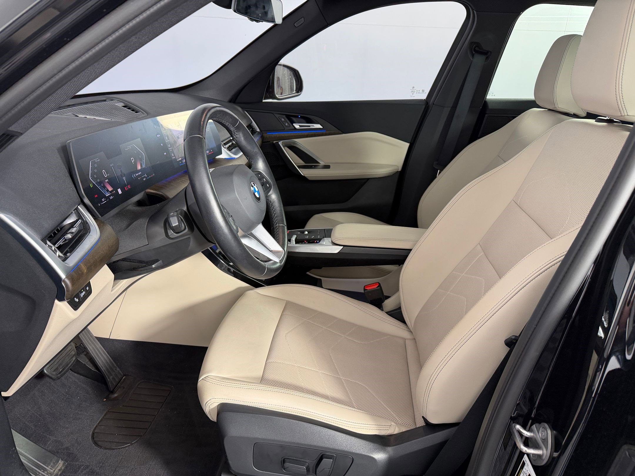 Certified 2023 BMW X1 xDrive28i w/ Convenience Package AWD/4WD image 5