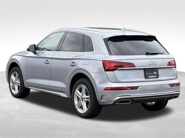 Certified 2024 Audi Q5 e Premium AWD/4WD image 5