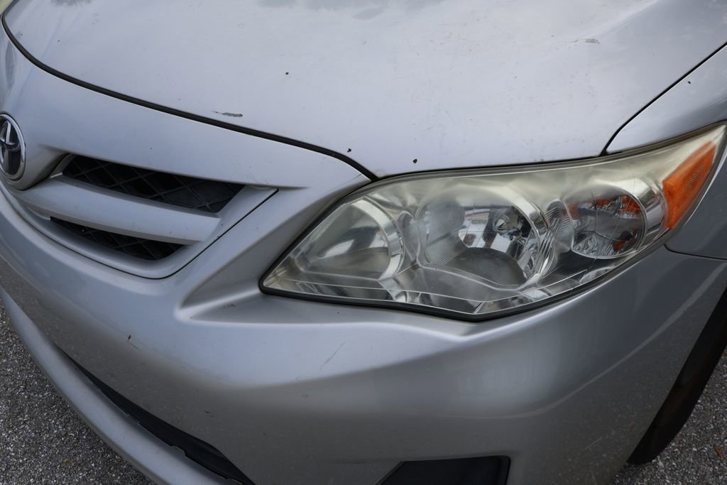 Used 2012 Toyota Corolla LE FWD image 3