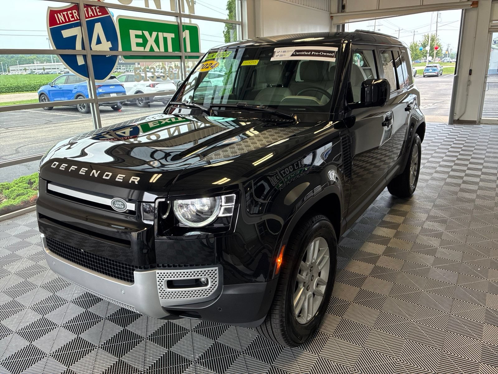 Used 2024 Land Rover Defender 110 S AWD/4WD image 3