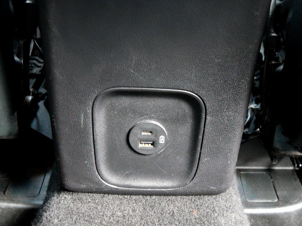 Used 2022 Ford Escape Titanium image 29