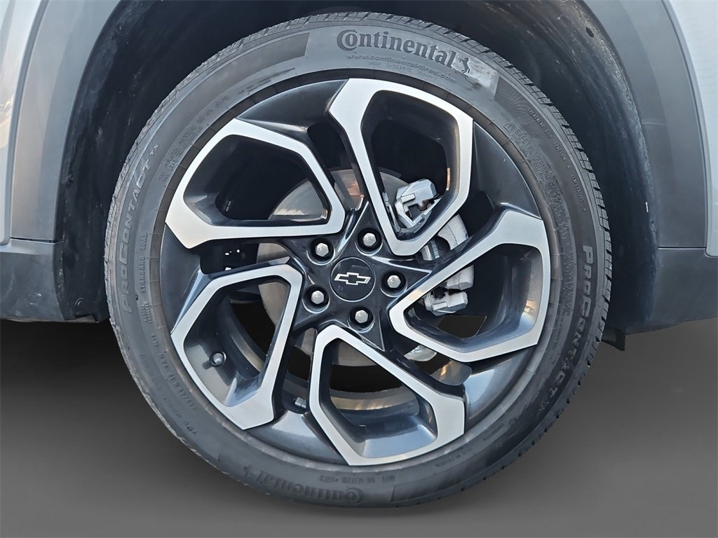 Used 2024 Chevrolet Trax RS w/ Sunroof Package image 16