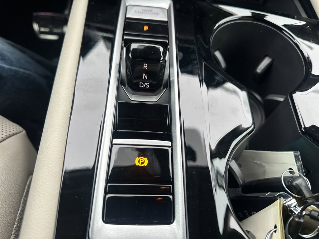 New 2026 Volkswagen Atlas SEL Premium R-Line image 12