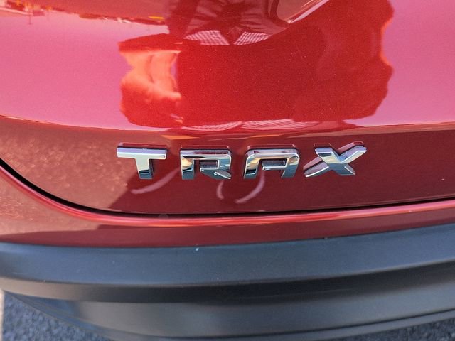 Used 2024 Chevrolet Trax LS w/ LS Convenience Package image 12