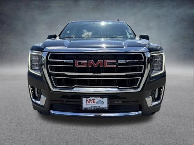 Used 2024 GMC Yukon SLT AWD/4WD image 3