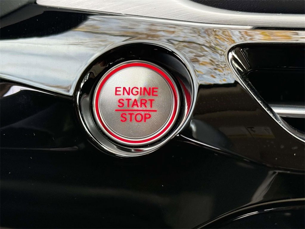 Certified 2025 Acura MDX w/ Technology Package image 23