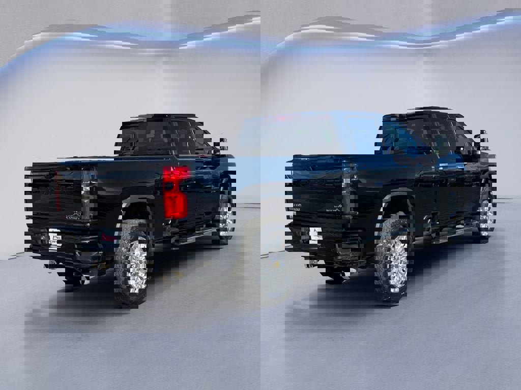 Used 2023 Chevrolet Silverado 2500 High Country w/ Z71 Off-Road Package image 5