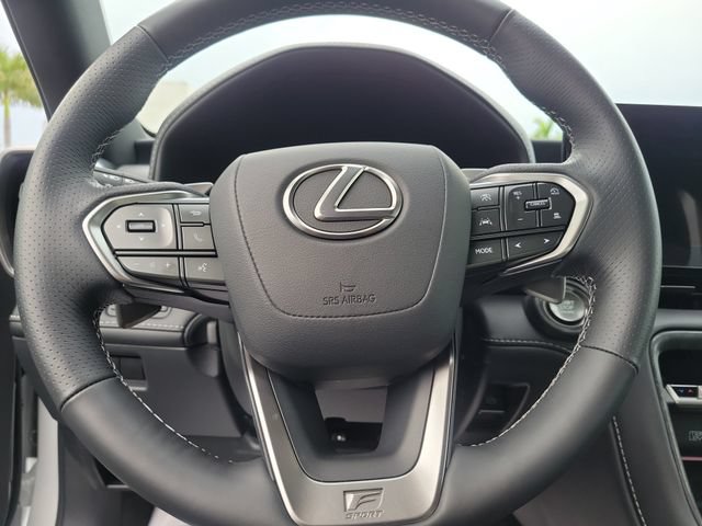 Used 2026 Lexus IS 350 F Sport w/ Technology Package RWD image 22