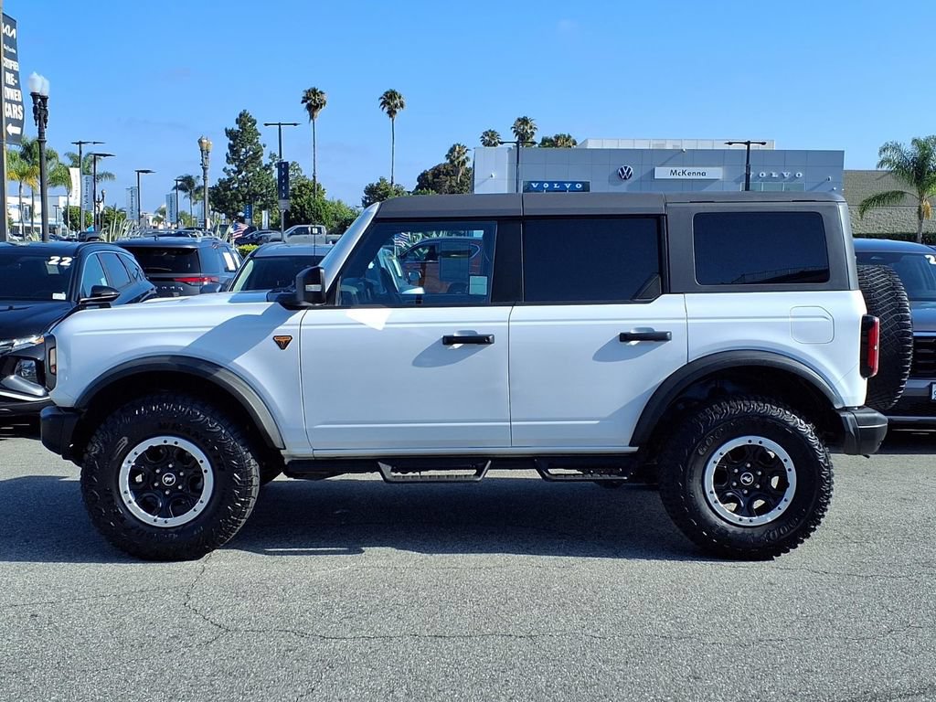 Used 2023 Ford Bronco Badlands AWD/4WD image 2