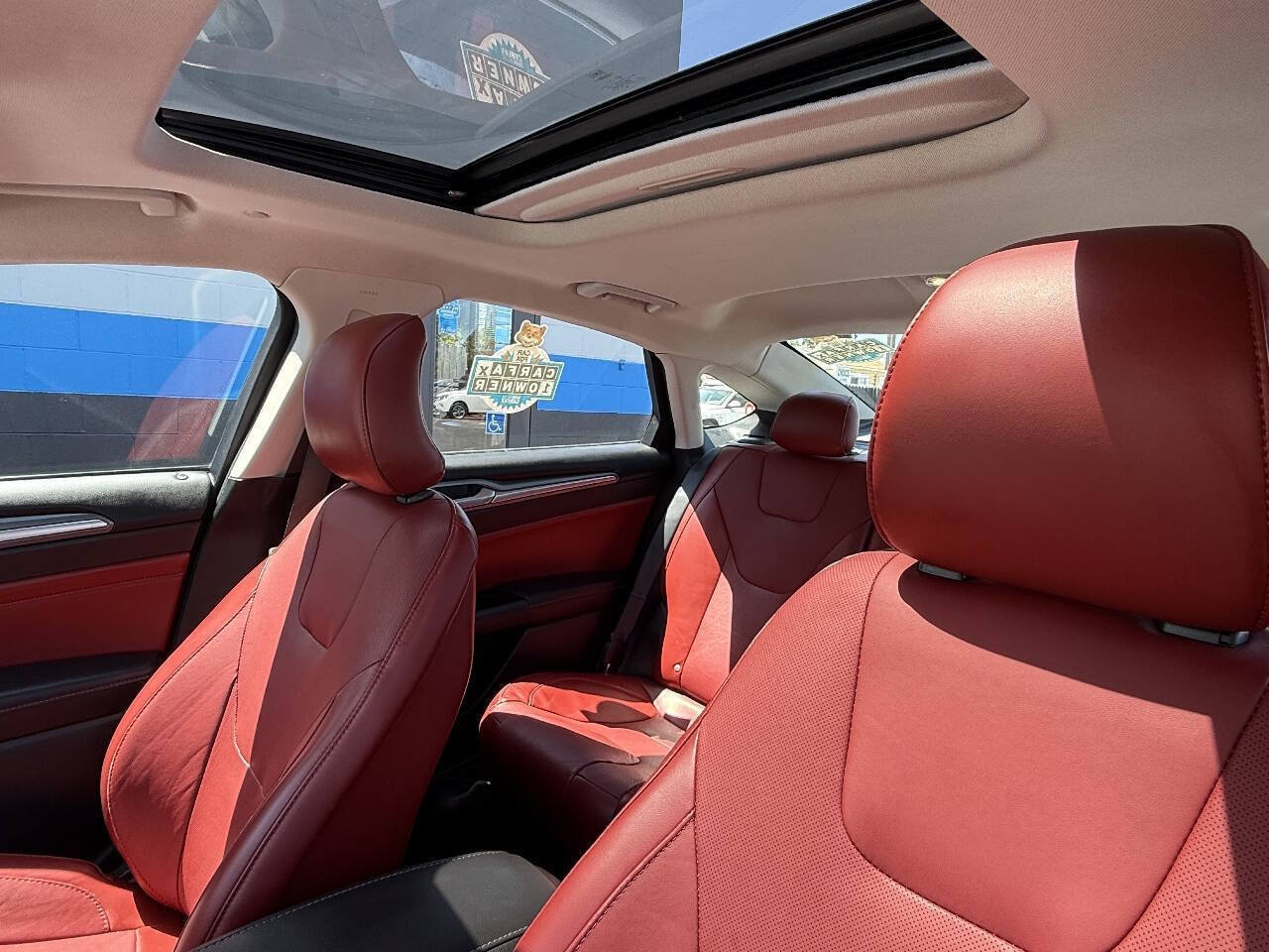Used 2015 Ford Fusion Energi Titanium w/ Driver Assist Package FWD image 9
