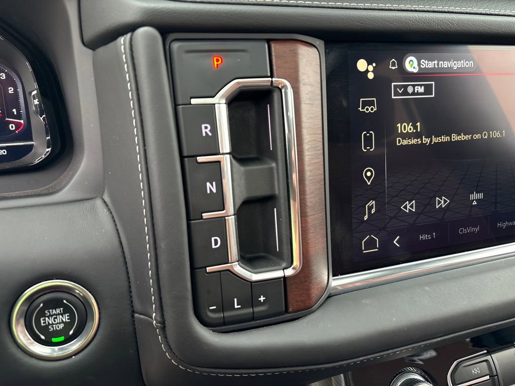 Used 2023 GMC Yukon XL Denali Ultimate AWD/4WD image 29