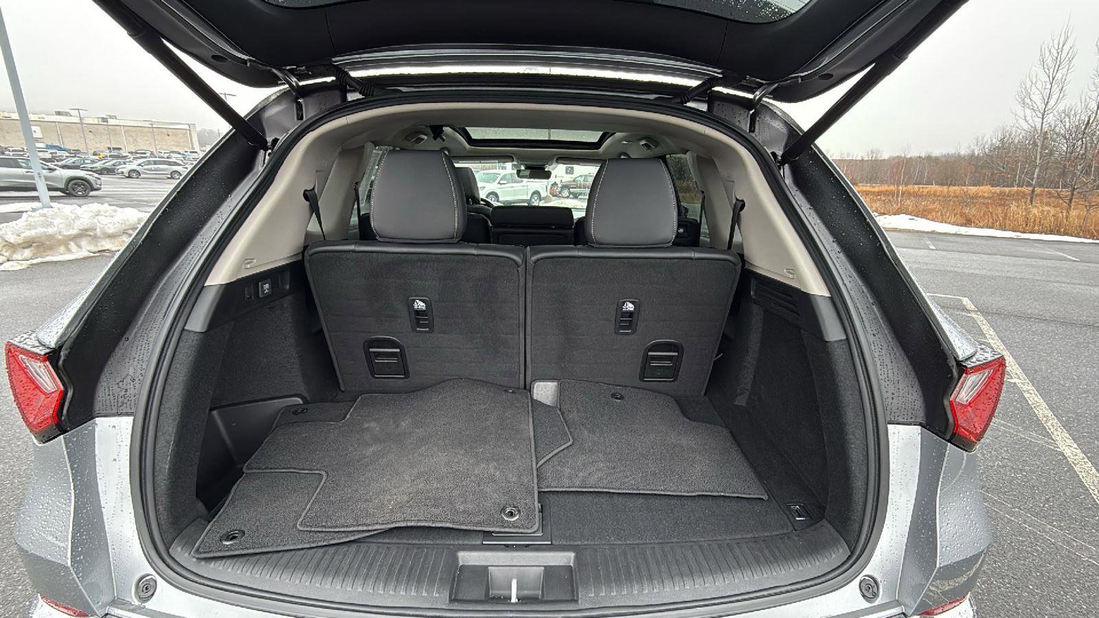 Used 2023 Acura MDX SH-AWD w/ Technology Package image 22