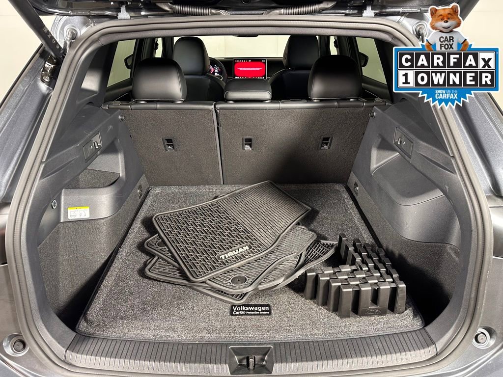 Used 2025 Volkswagen Tiguan SE R-Line AWD/4WD image 23