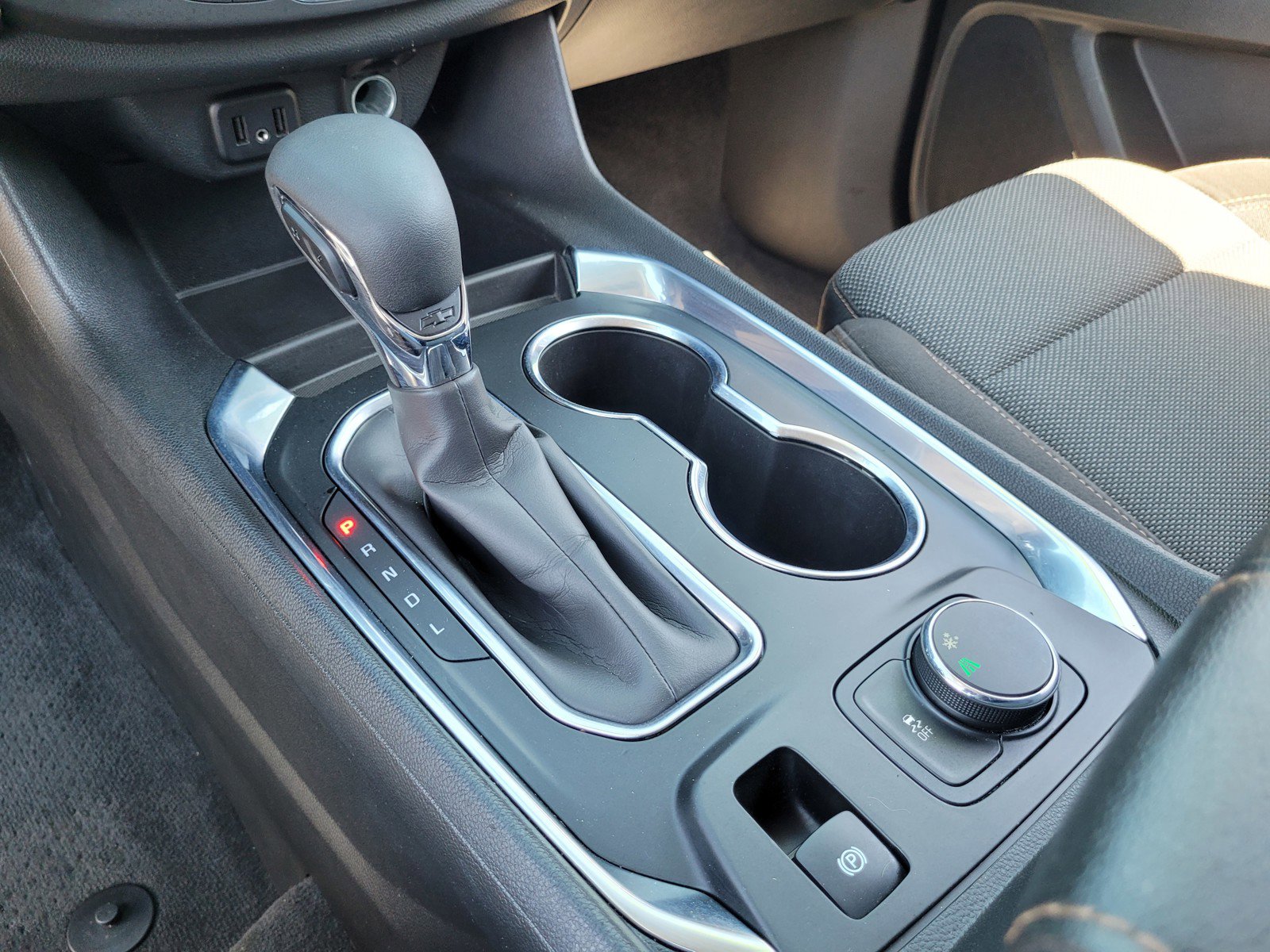 Used 2021 Chevrolet Traverse LT image 20