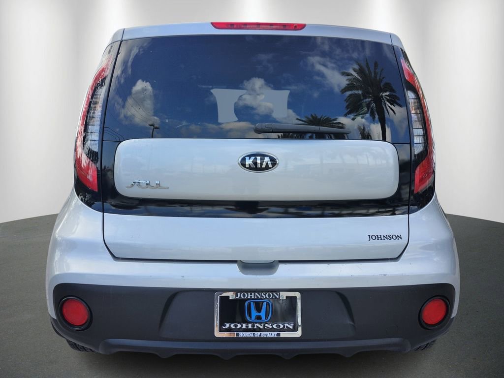 Used 2017 Kia Soul image 6