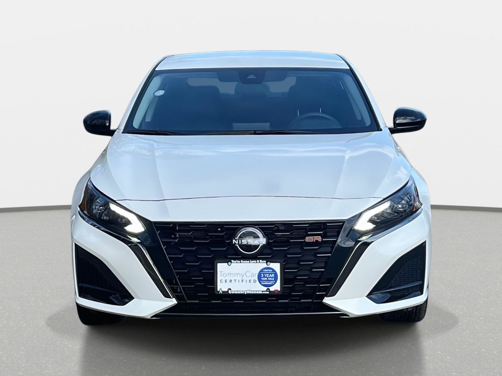 Certified 2024 Nissan Altima 2.5 SR image 2